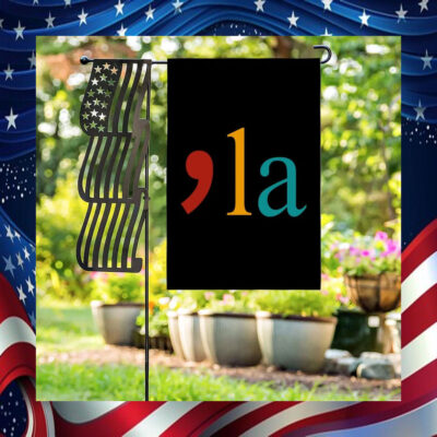 Comma La Garden Flag