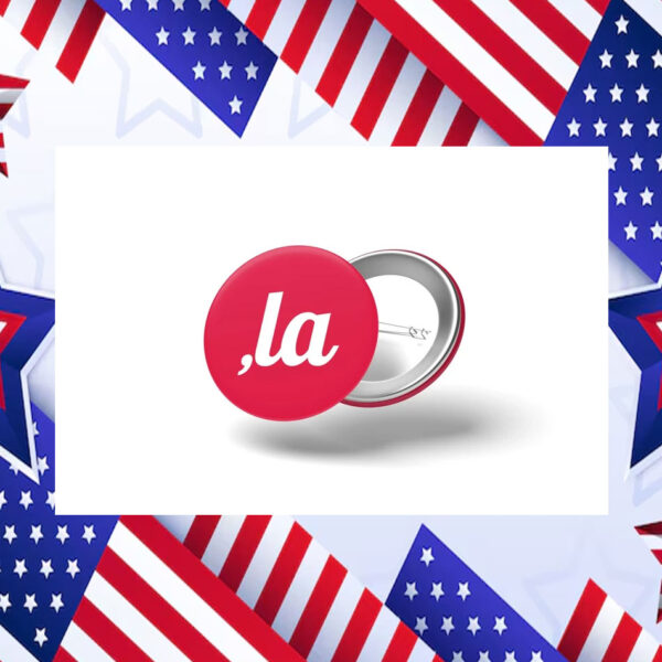 Comma La ,La Button Kamala Harris 2024 Button