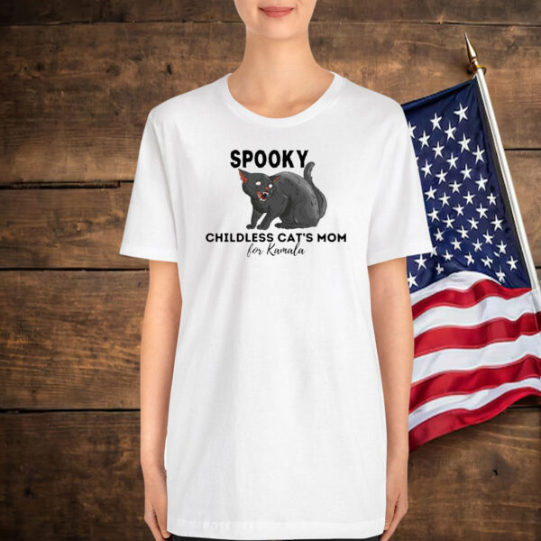 Spooky Cat Ladies For Kamala, Childless Cat Moms for Kamala T-Shirt
