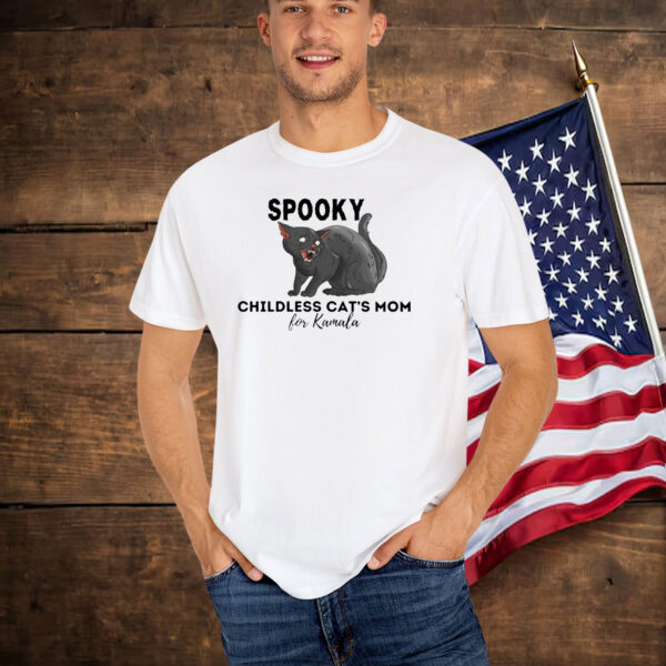 Spooky Cat Ladies For Kamala, Childless Cat Moms for Kamala T-Shirt