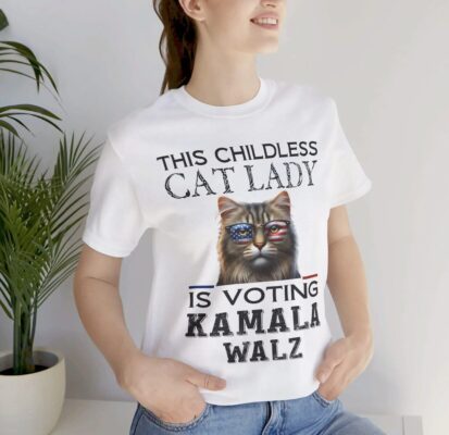 This Cat Lady Is Voting Kamala Walz Shirt