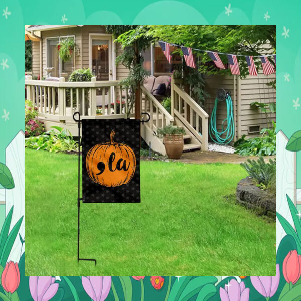 Comma La Harris Halloween Flag