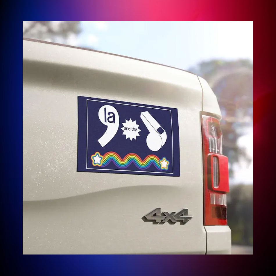 Comma La Kamala And The Coach Car Magnet