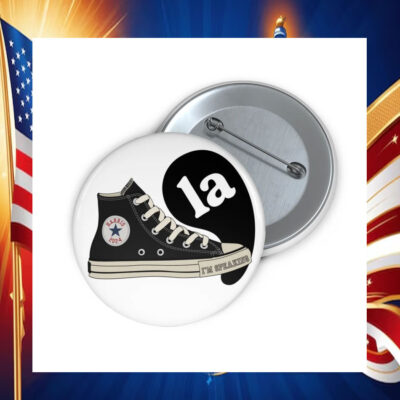 Harris I'm Speaking Snickers and Comma La Pin Button