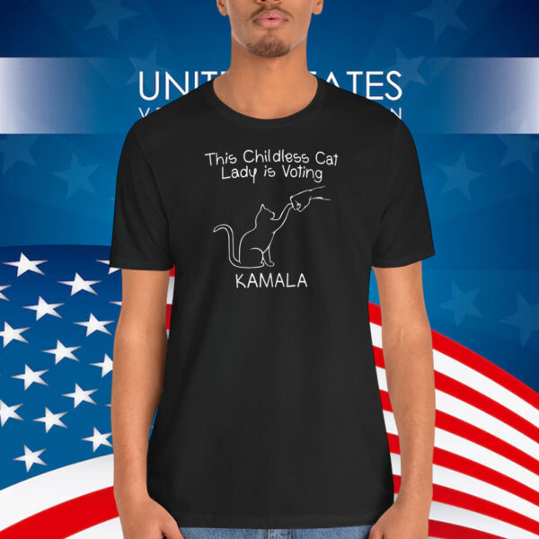 This Childless Cat Lady Is Voting Kamala 2024 Shirt